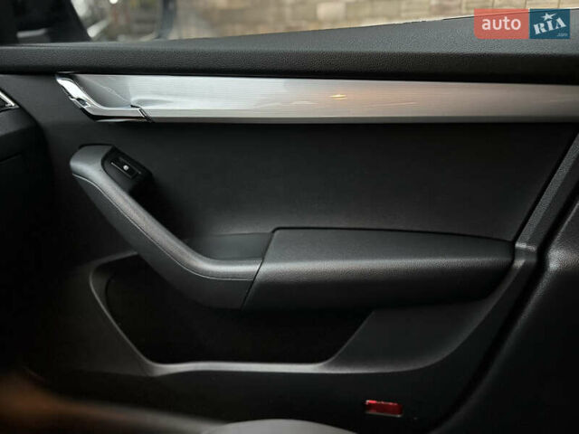 Шкода Октавия 2015 в Харькове на Automoto.ua Черный Шкода Октавия, объемом двигателя 1.6 л и пробегом 254 тыс. км за 11500 $, фото 28 на Automoto.ua