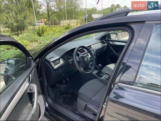 Черный Шкода Октавия, объемом двигателя 1.6 л и пробегом 384 тыс. км за 9200 $, фото 4 на Automoto.ua