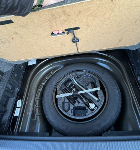 Черный Шкода Октавия, объемом двигателя 1.6 л и пробегом 275 тыс. км за 12450 $, фото 16 на Automoto.ua