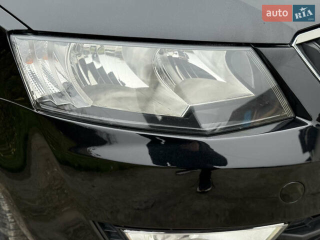 Черный Шкода Октавия, объемом двигателя 1.6 л и пробегом 285 тыс. км за 10800 $, фото 8 на Automoto.ua