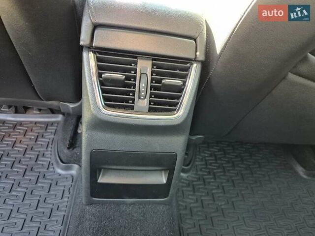 Черный Шкода Октавия, объемом двигателя 1.6 л и пробегом 193 тыс. км за 12345 $, фото 20 на Automoto.ua