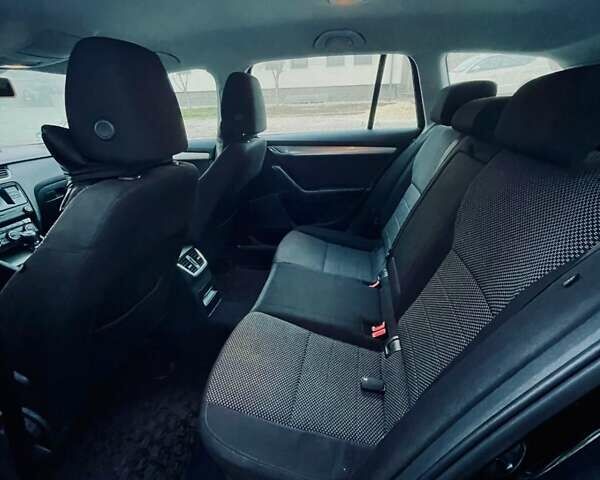 Черный Шкода Октавия, объемом двигателя 1.97 л и пробегом 295 тыс. км за 11500 $, фото 8 на Automoto.ua