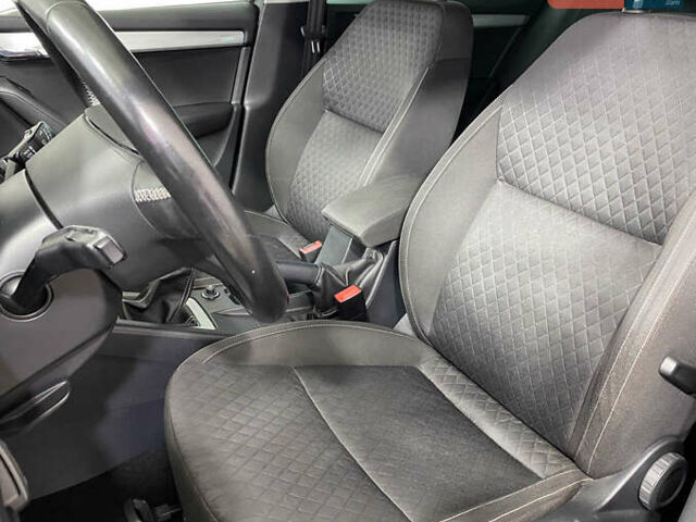 Чорний Шкода Октавія, об'ємом двигуна 1.6 л та пробігом 221 тис. км за 12250 $, фото 6 на Automoto.ua