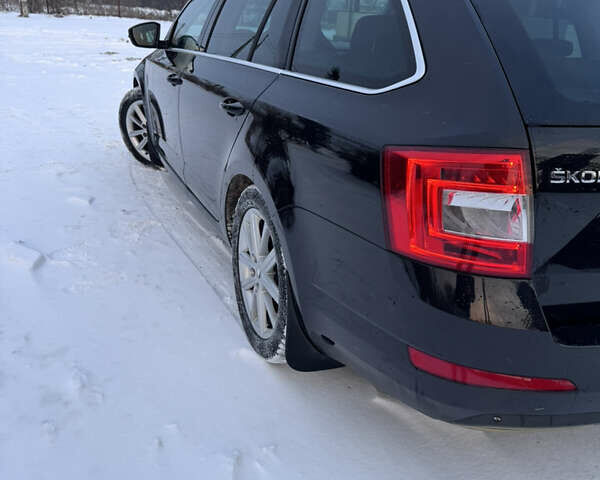 Черный Шкода Октавия, объемом двигателя 1.97 л и пробегом 323 тыс. км за 12300 $, фото 3 на Automoto.ua