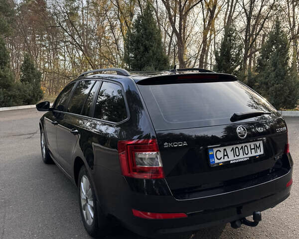 Чорний Шкода Октавія, об'ємом двигуна 1.6 л та пробігом 262 тис. км за 10100 $, фото 7 на Automoto.ua