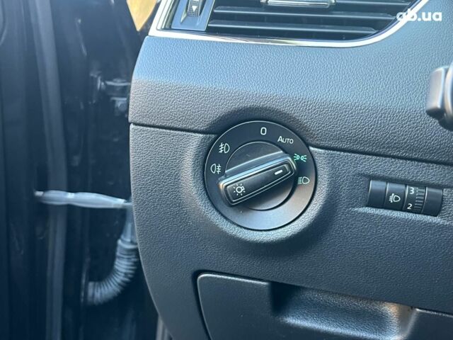 Черный Шкода Октавия, объемом двигателя 1.6 л и пробегом 227 тыс. км за 12790 $, фото 18 на Automoto.ua