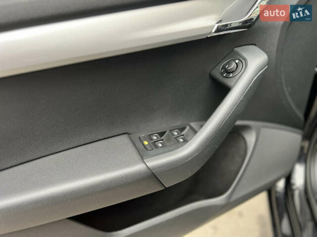 Шкода Октавия 2015 в Харькове на Automoto.ua Черный Шкода Октавия, объемом двигателя 1.6 л и пробегом 254 тыс. км за 11500 $, фото 13 на Automoto.ua