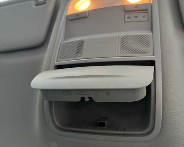 Чорний Шкода Октавія, об'ємом двигуна 1.6 л та пробігом 245 тис. км за 11500 $, фото 7 на Automoto.ua