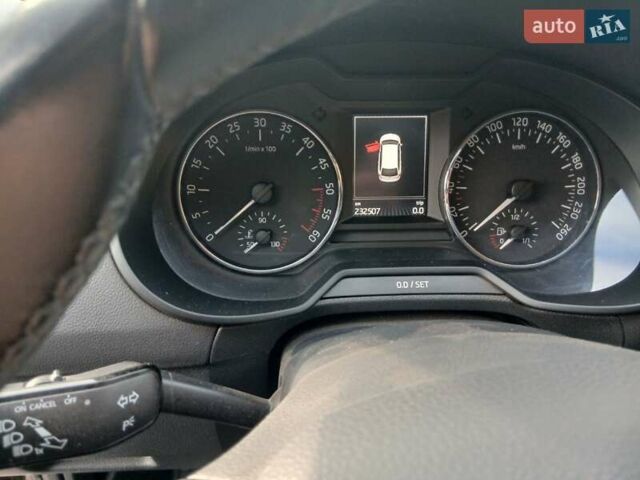 Черный Шкода Октавия, объемом двигателя 1.6 л и пробегом 232 тыс. км за 10600 $, фото 15 на Automoto.ua