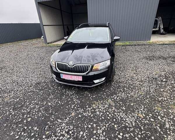 Черный Шкода Октавия, объемом двигателя 1.6 л и пробегом 228 тыс. км за 11200 $, фото 3 на Automoto.ua