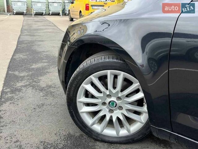 Черный Шкода Октавия, объемом двигателя 2 л и пробегом 266 тыс. км за 13990 $, фото 4 на Automoto.ua