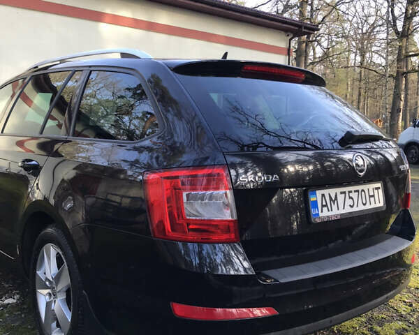 Чорний Шкода Октавія, об'ємом двигуна 2 л та пробігом 261 тис. км за 11700 $, фото 4 на Automoto.ua