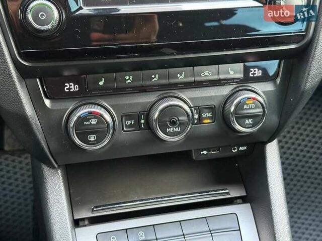 Черный Шкода Октавия, объемом двигателя 1.97 л и пробегом 288 тыс. км за 12900 $, фото 31 на Automoto.ua