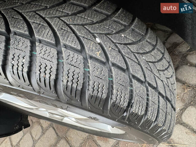 Черный Шкода Октавия, объемом двигателя 1.6 л и пробегом 228 тыс. км за 11999 $, фото 33 на Automoto.ua