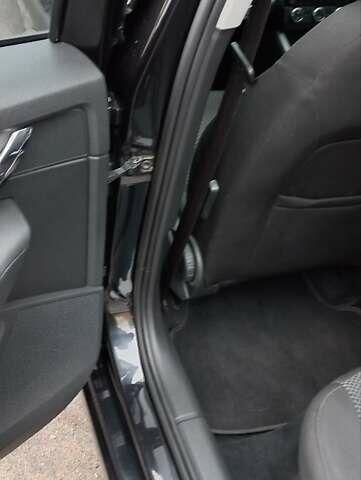 Черный Шкода Октавия, объемом двигателя 1.6 л и пробегом 326 тыс. км за 13000 $, фото 26 на Automoto.ua