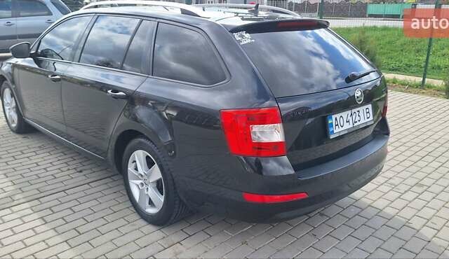 Чорний Шкода Октавія, об'ємом двигуна 2 л та пробігом 248 тис. км за 11300 $, фото 6 на Automoto.ua