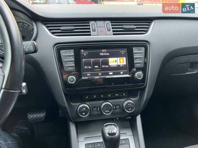 Черный Шкода Октавия, объемом двигателя 2 л и пробегом 266 тыс. км за 13990 $, фото 11 на Automoto.ua