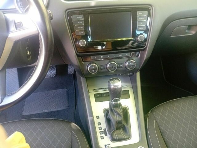 Черный Шкода Октавия, объемом двигателя 0 л и пробегом 210 тыс. км за 11500 $, фото 9 на Automoto.ua