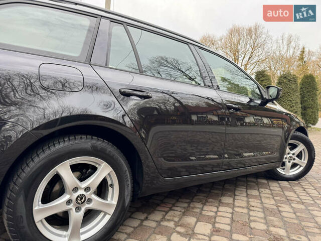 Чорний Шкода Октавія, об'ємом двигуна 1.6 л та пробігом 228 тис. км за 11899 $, фото 50 на Automoto.ua