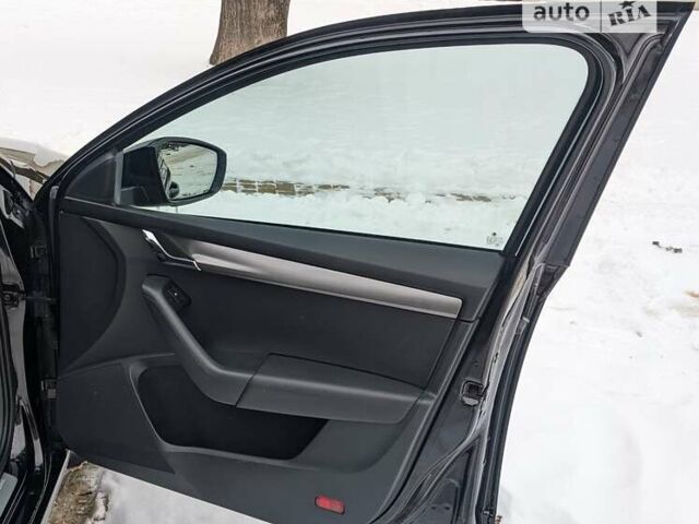 Черный Шкода Октавия, объемом двигателя 1.97 л и пробегом 227 тыс. км за 13000 $, фото 10 на Automoto.ua
