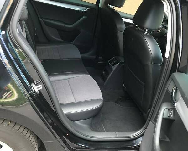 Черный Шкода Октавия, объемом двигателя 2 л и пробегом 242 тыс. км за 15500 $, фото 16 на Automoto.ua