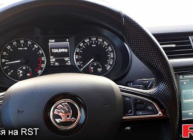 Черный Шкода Октавия, объемом двигателя 1.6 л и пробегом 211 тыс. км за 14700 $, фото 5 на Automoto.ua