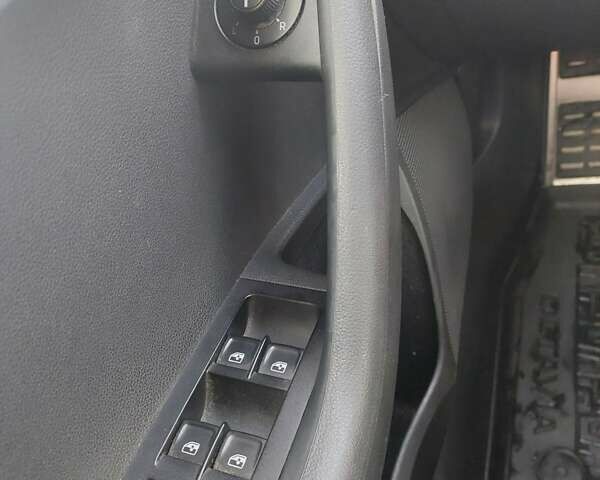 Черный Шкода Октавия, объемом двигателя 1.97 л и пробегом 332 тыс. км за 12900 $, фото 10 на Automoto.ua