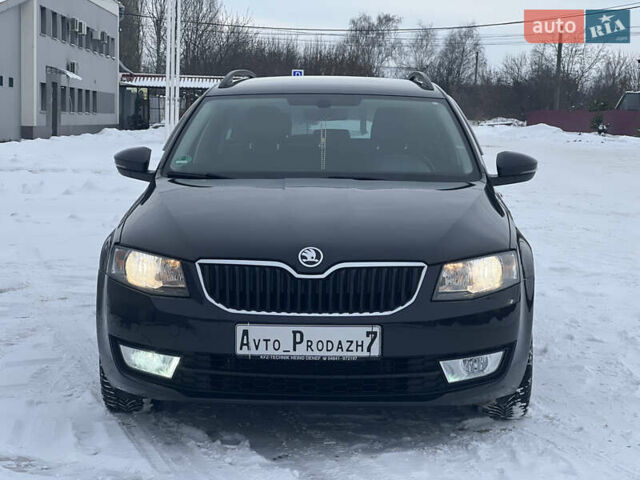 Черный Шкода Октавия, объемом двигателя 2 л и пробегом 220 тыс. км за 11799 $, фото 2 на Automoto.ua