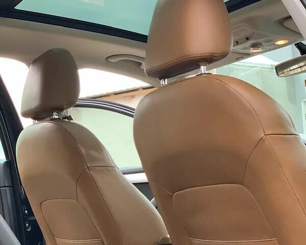 Черный Шкода Октавия, объемом двигателя 1.6 л и пробегом 368 тыс. км за 12800 $, фото 9 на Automoto.ua