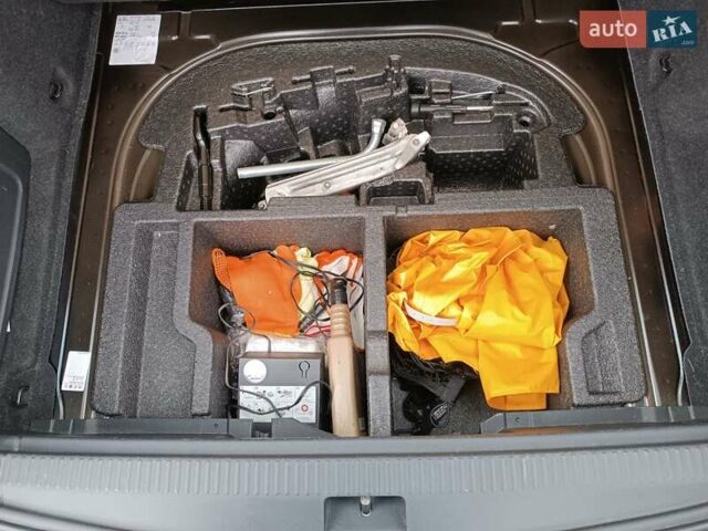 Черный Шкода Октавия, объемом двигателя 1.6 л и пробегом 207 тыс. км за 11300 $, фото 9 на Automoto.ua