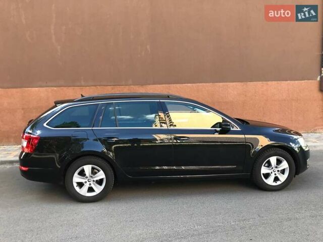 Черный Шкода Октавия, объемом двигателя 2 л и пробегом 242 тыс. км за 15500 $, фото 7 на Automoto.ua