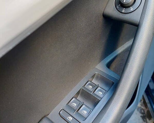 Чорний Шкода Октавія, об'ємом двигуна 2 л та пробігом 298 тис. км за 13000 $, фото 52 на Automoto.ua