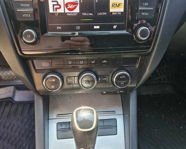 Чорний Шкода Октавія, об'ємом двигуна 1.97 л та пробігом 355 тис. км за 10700 $, фото 19 на Automoto.ua
