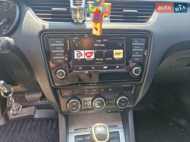 Чорний Шкода Октавія, об'ємом двигуна 1.97 л та пробігом 355 тис. км за 10700 $, фото 17 на Automoto.ua