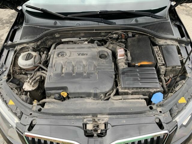 Чорний Шкода Октавія, об'ємом двигуна 2 л та пробігом 255 тис. км за 12750 $, фото 19 на Automoto.ua