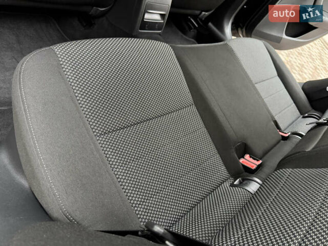 Чорний Шкода Октавія, об'ємом двигуна 1.6 л та пробігом 228 тис. км за 11899 $, фото 103 на Automoto.ua