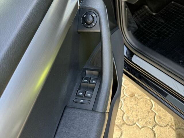 Чорний Шкода Октавія, об'ємом двигуна 2 л та пробігом 300 тис. км за 12500 $, фото 17 на Automoto.ua