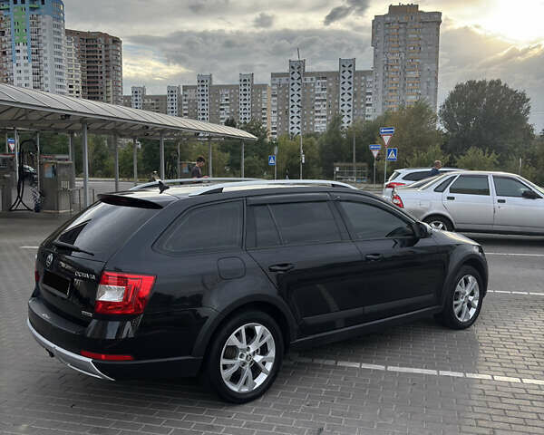 Черный Шкода Октавия, объемом двигателя 2 л и пробегом 334 тыс. км за 15999 $, фото 6 на Automoto.ua