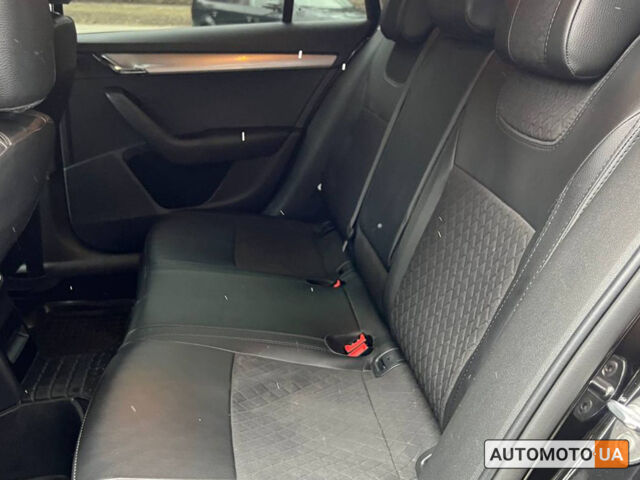 Черный Шкода Октавия, объемом двигателя 2 л и пробегом 265 тыс. км за 12800 $, фото 11 на Automoto.ua