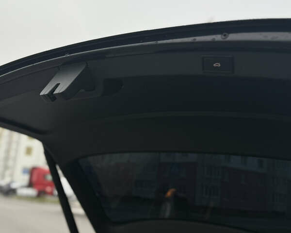 Чорний Шкода Октавія, об'ємом двигуна 1.6 л та пробігом 291 тис. км за 13300 $, фото 14 на Automoto.ua