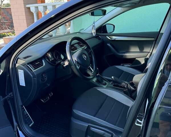 Черный Шкода Октавия, объемом двигателя 1.97 л и пробегом 297 тыс. км за 12700 $, фото 5 на Automoto.ua