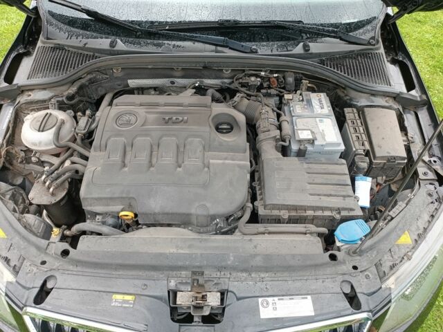 Черный Шкода Октавия, объемом двигателя 1.6 л и пробегом 207 тыс. км за 11300 $, фото 6 на Automoto.ua