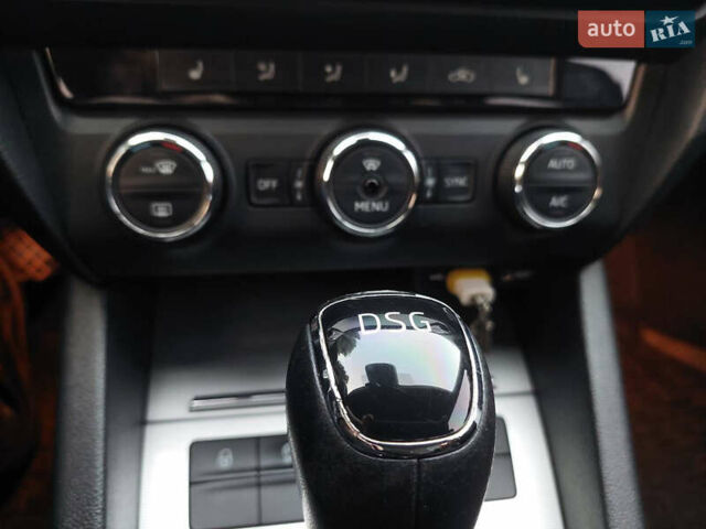 Чорний Шкода Октавія, об'ємом двигуна 2 л та пробігом 298 тис. км за 13000 $, фото 35 на Automoto.ua