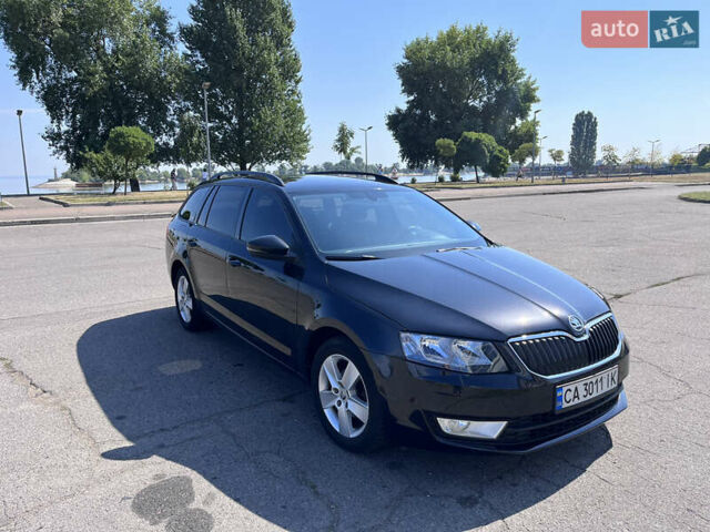 Черный Шкода Октавия, объемом двигателя 1.6 л и пробегом 326 тыс. км за 13000 $, фото 15 на Automoto.ua