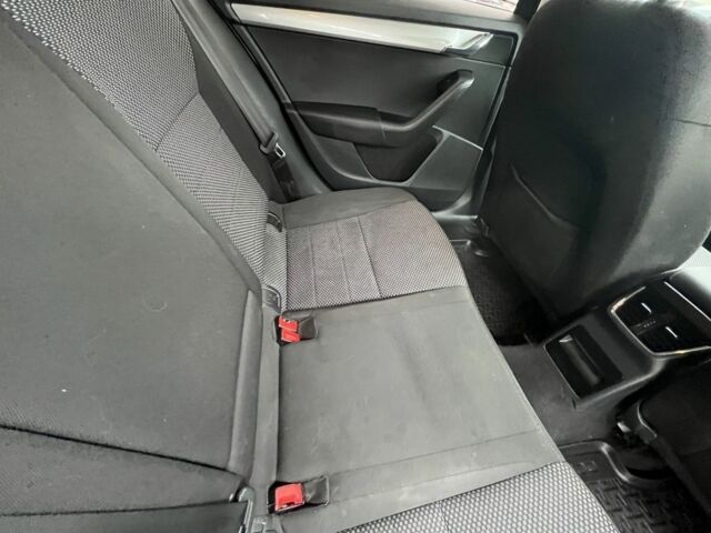 Черный Шкода Октавия, объемом двигателя 2 л и пробегом 243 тыс. км за 12300 $, фото 12 на Automoto.ua