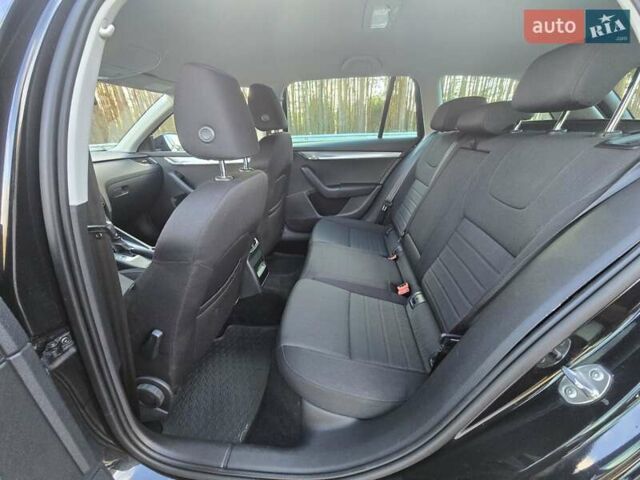 Черный Шкода Октавия, объемом двигателя 2 л и пробегом 233 тыс. км за 14299 $, фото 36 на Automoto.ua