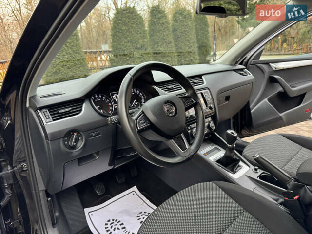 Чорний Шкода Октавія, об'ємом двигуна 1.6 л та пробігом 228 тис. км за 11899 $, фото 76 на Automoto.ua
