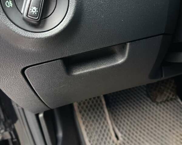 Чорний Шкода Октавія, об'ємом двигуна 1.97 л та пробігом 262 тис. км за 14200 $, фото 36 на Automoto.ua