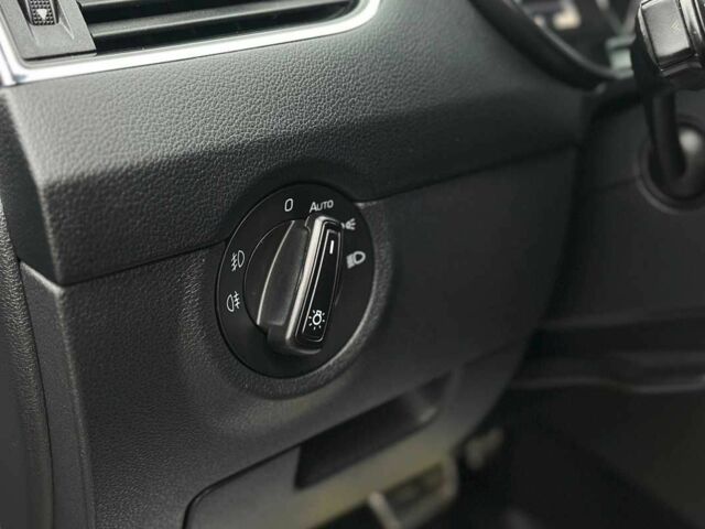 Черный Шкода Октавия, объемом двигателя 0 л и пробегом 258 тыс. км за 15700 $, фото 19 на Automoto.ua