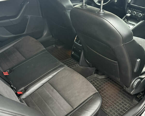 Чорний Шкода Октавія, об'ємом двигуна 1.6 л та пробігом 291 тис. км за 13300 $, фото 13 на Automoto.ua